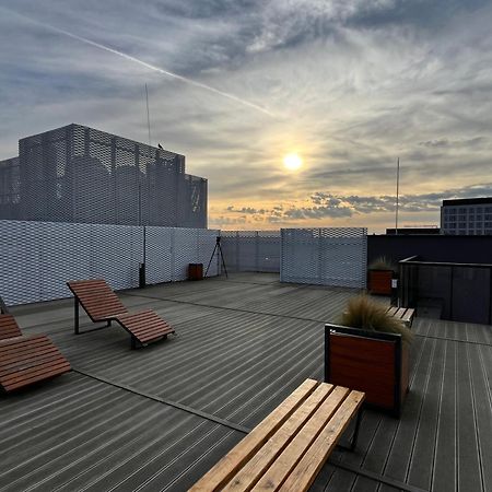 Family House By The River Odra -Panoramic Terrace - 3Room Apartment With 2 Separate Bedrooms And 2 Balconies By Wroapart-Pl- Perfect For Family & Business Stays Wrocław Eksteriør bilde