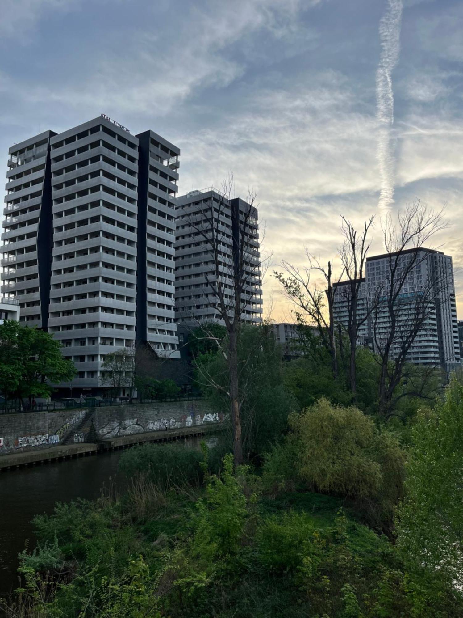Family House By The River Odra -Panoramic Terrace - 3Room Apartment With 2 Separate Bedrooms And 2 Balconies By Wroapart-Pl- Perfect For Family & Business Stays Wrocław Eksteriør bilde