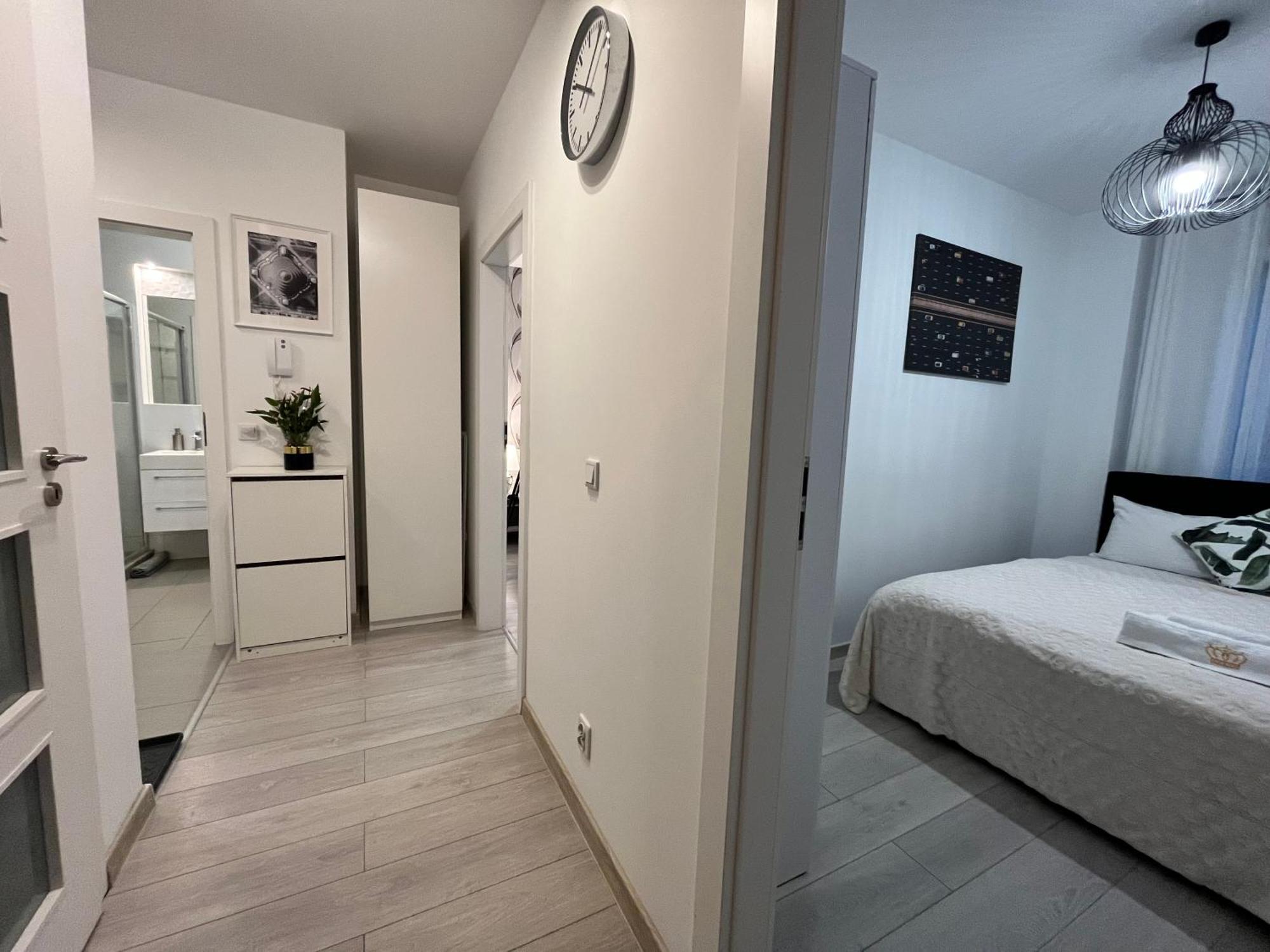 Family House By The River Odra -Panoramic Terrace - 3Room Apartment With 2 Separate Bedrooms And 2 Balconies By Wroapart-Pl- Perfect For Family & Business Stays Wrocław Eksteriør bilde